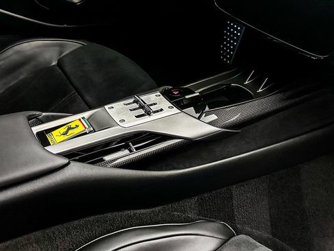 Certified 2025 Ferrari 12Cilindri RWD image 19