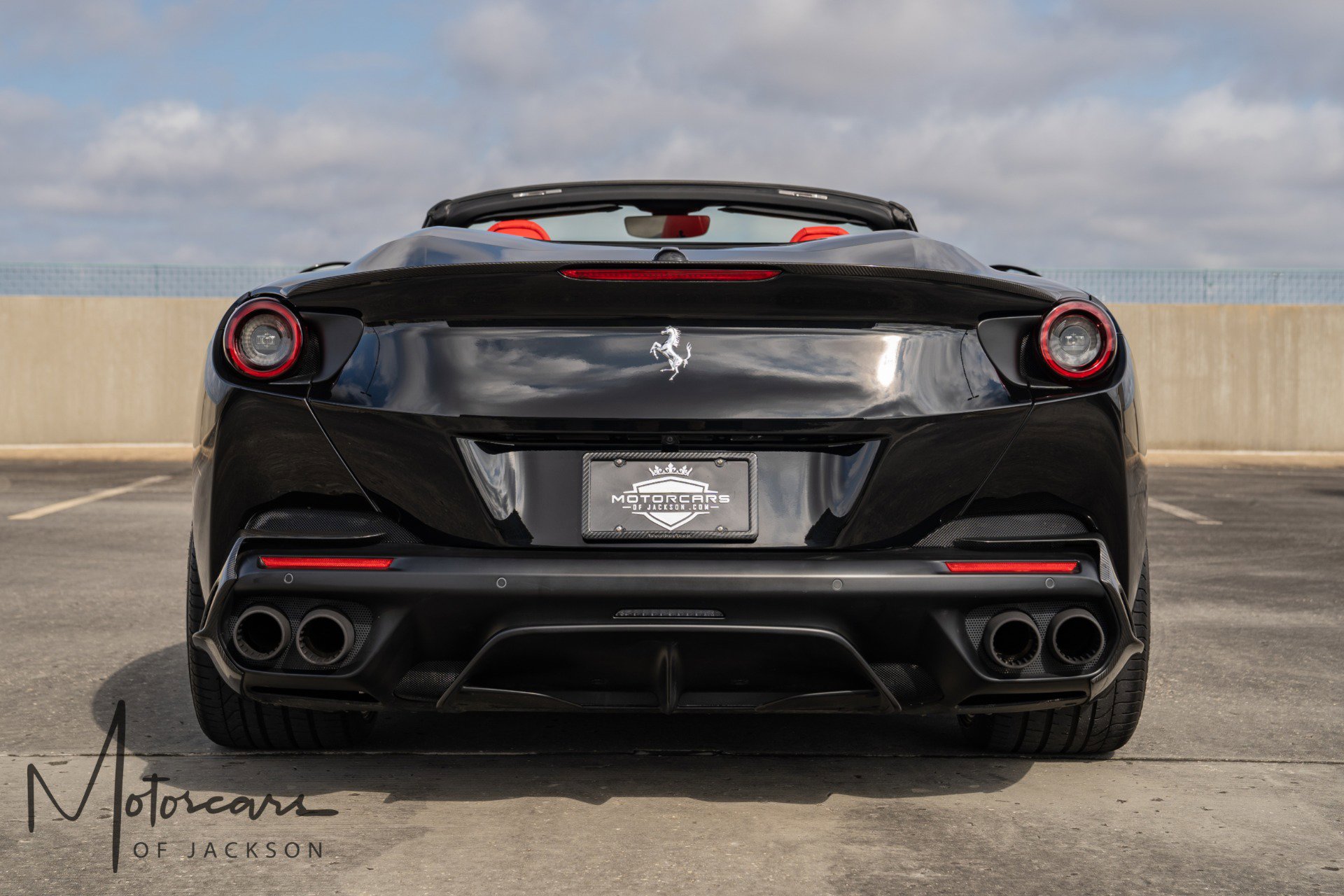 Used 2019 Ferrari Portofino RWD image 12
