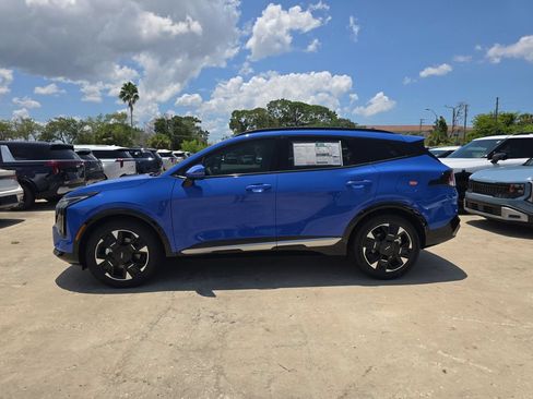New 2026 Kia Sportage SX FWD image 5