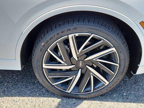 New 2025 Lincoln Aviator Black Label w/ Black Label Special Edition image 18