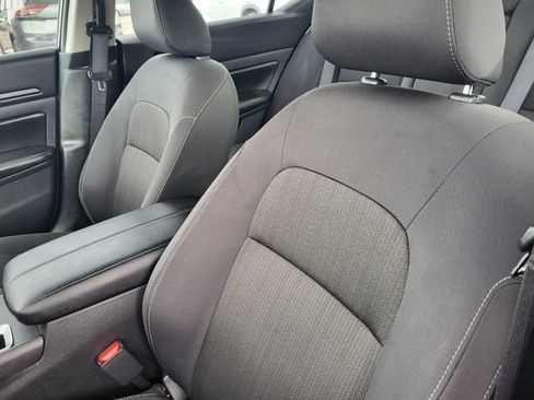 Certified 2025 Nissan Altima 2.5 SV FWD image 18
