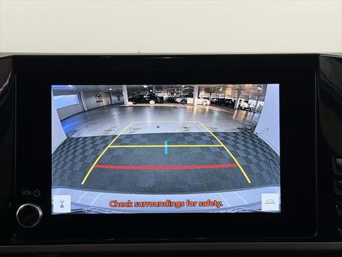 Certified 2025 Toyota Camry LE image 28