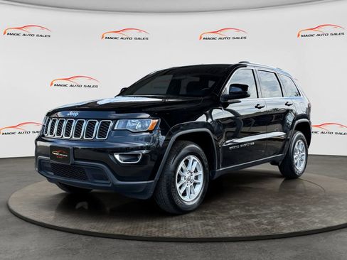 Used 2020 Jeep Grand Cherokee Laredo image 26