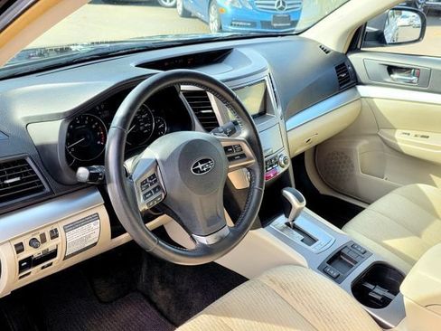 Used 2012 Subaru Outback 2.5i Premium w/ All-Weather Pkg AWD/4WD image 21