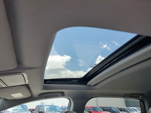 Used 2022 Honda CR-V EX-L image 11