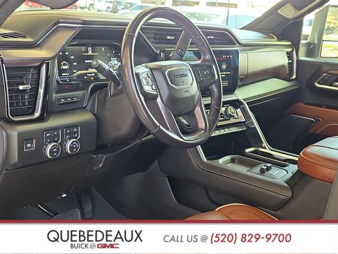 Used 2024 GMC Sierra 2500 Denali Ultimate AWD/4WD image 13