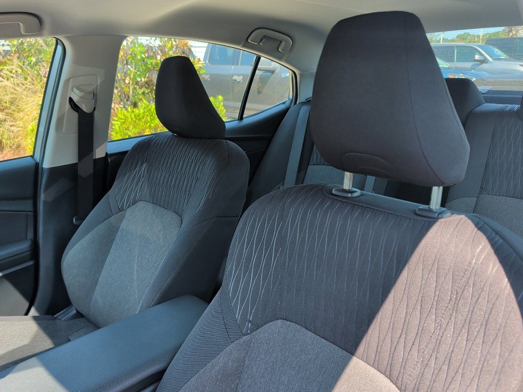 Used 2025 Toyota Camry LE FWD image 10