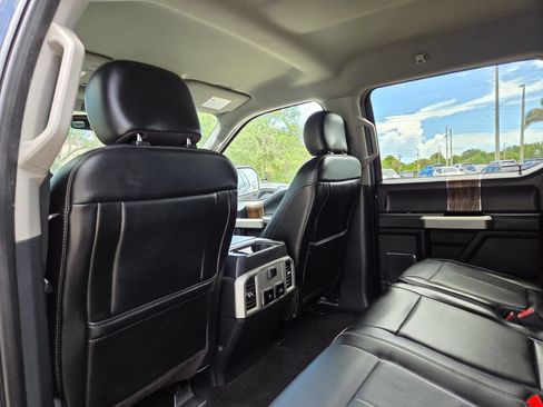 Used 2019 Ford F150 Lariat RWD image 23