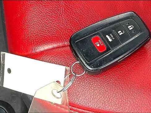 Used 2019 Toyota Camry XSE w/ Driver Assist Package image 11