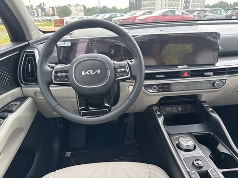 New 2025 Kia Sorento EX image 24