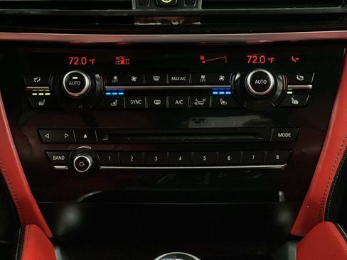 Used 2016 BMW X6 M image 33