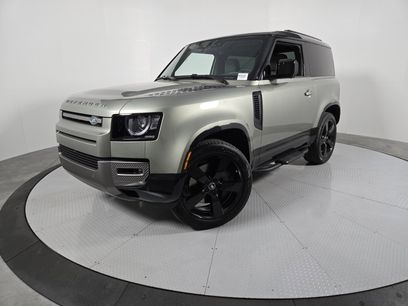 New 2025 Land Rover Defender 90 X-Dynamic SE