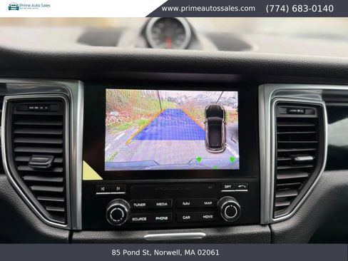 Used 2018 Porsche Macan S AWD/4WD image 23