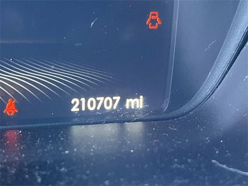 Used 2018 Lincoln Continental Reserve image 24