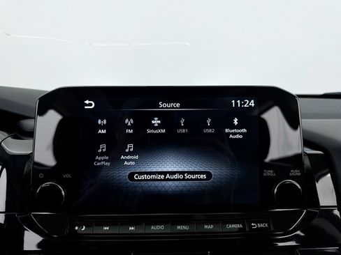 Used 2024 Nissan Pathfinder Platinum FWD image 24