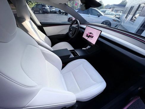 Used 2024 Tesla Model 3 Standard Range RWD image 21