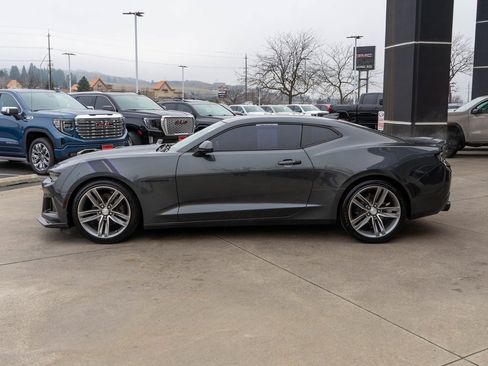 Used 2016 Chevrolet Camaro LT w/ RS Package image 4