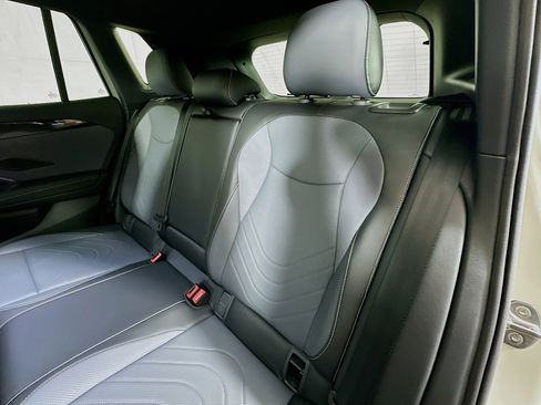 New 2026 Volkswagen Tiguan SE R-Line AWD/4WD image 23