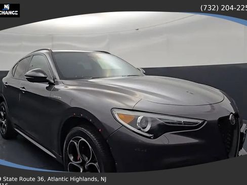 Used 2023 Alfa Romeo Stelvio Veloce AWD/4WD image 1