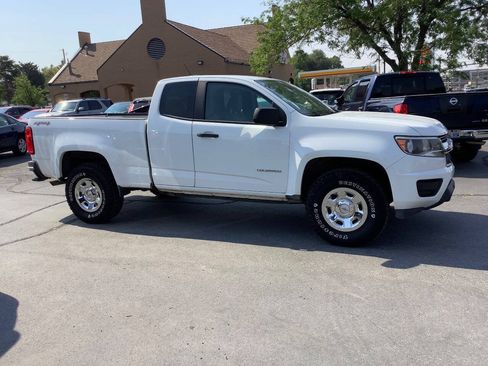 Used 2015 Chevrolet Colorado W/T w/ WT Convenience Package AWD/4WD image 9