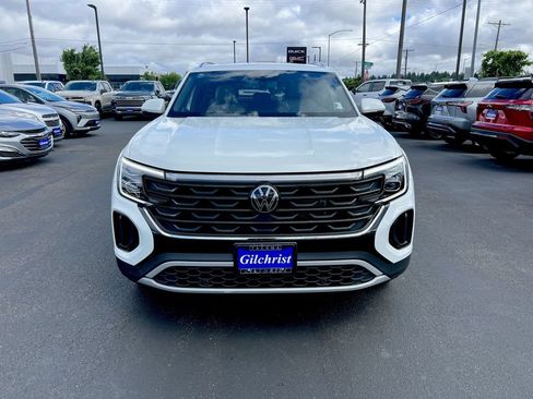Used 2024 Volkswagen Atlas Cross Sport SE w/ Panoramic Sunroof Package FWD image 25