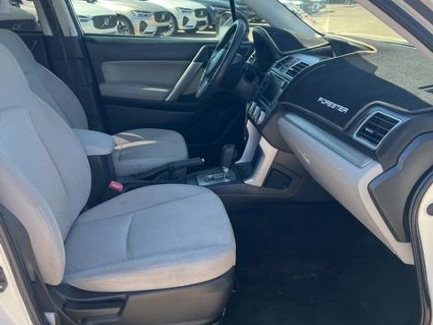 Used 2018 Subaru Forester 2.5i w/ Alloy Wheel Package image 25