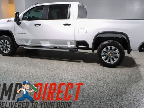 Used 2025 Chevrolet Silverado 2500 Custom w/ Custom Value Package AWD/4WD image 10