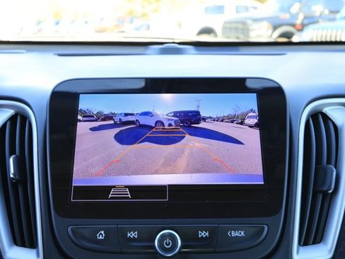 Used 2024 Chevrolet Malibu LT image 17