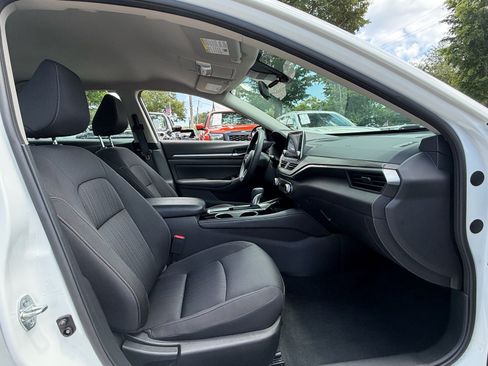Certified 2023 Nissan Altima 2.5 SV FWD image 16