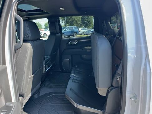 Used 2025 Chevrolet Silverado 1500 High Country w/ Technology Package image 44