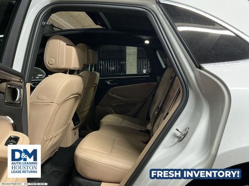 Used 2022 Porsche Macan S image 9