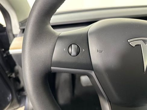 Used 2023 Tesla Model 3 Standard Range image 15