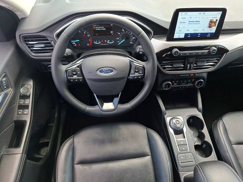 Certified 2022 Ford Escape SEL image 11