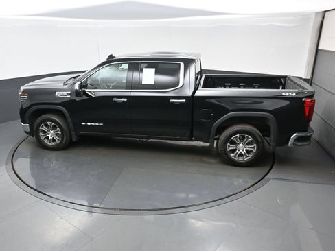 Used 2025 GMC Sierra 1500 SLT AWD/4WD image 34