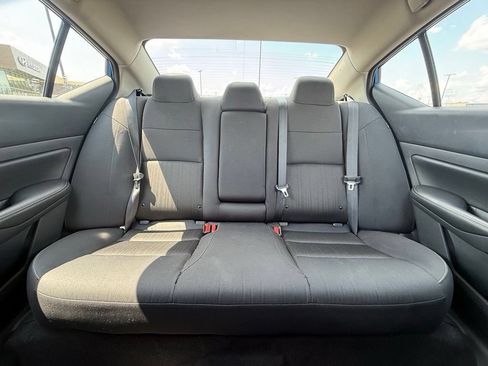 Used 2025 Nissan Altima 2.5 SV FWD image 25