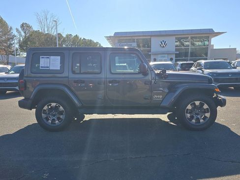 Used 2020 Jeep Wrangler Unlimited Sahara image 4