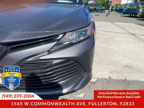 Used 2018 Toyota Camry LE FWD image 15
