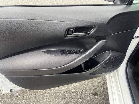 Used 2024 Toyota Corolla LE FWD image 10