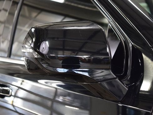 Used 2024 Chevrolet Tahoe High Country image 17