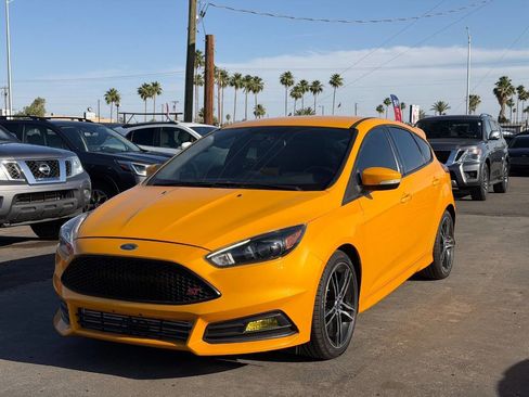 Used 2015 Ford Focus ST w/ Equipment Group 401A FWD image 1