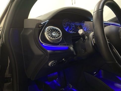 Used 2023 Mercedes-Benz EQS 580 4MATIC Sedan image 15