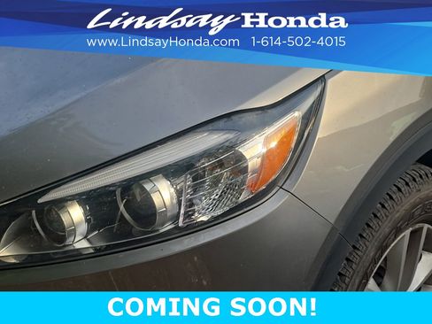 Used 2017 Kia Sorento LX w/ LX Convenience Package image 2