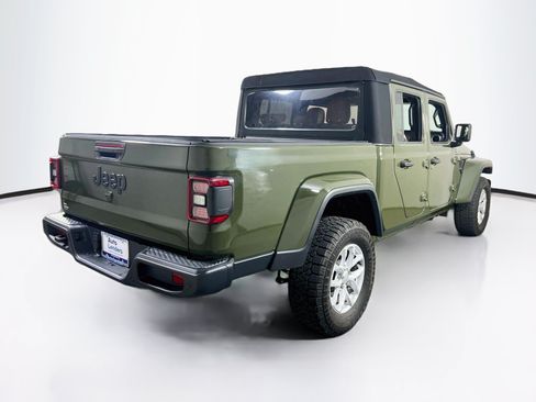 Used 2023 Jeep Gladiator Sport AWD/4WD image 5