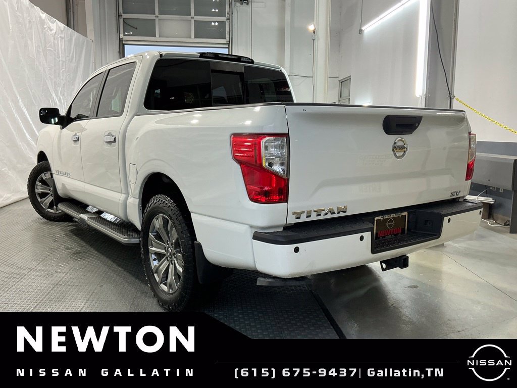 Used 2019 Nissan Titan SV w/ SV Convenience Package RWD image 23