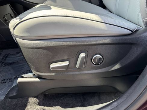 Used 2025 Hyundai Palisade SEL FWD image 23