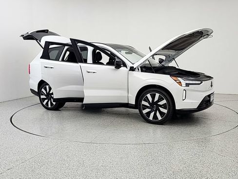 New 2026 Volvo EX90 Ultra AWD/4WD image 10