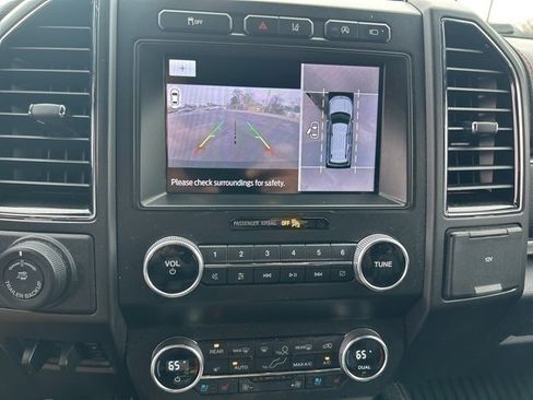 Used 2021 Ford Expedition Max Limited image 11