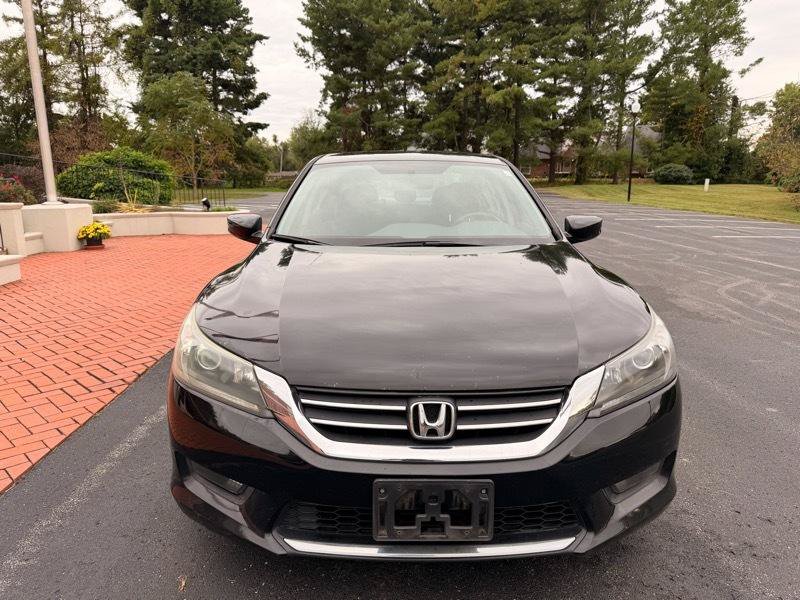 Used 2015 Honda Accord Sport image 2