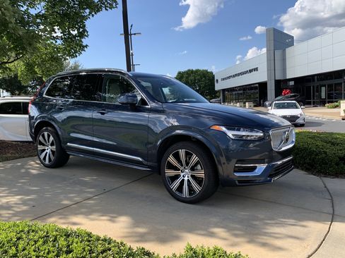 Used 2025 Volvo XC90 T8 Ultra w/ Lounge Package AWD/4WD image 21
