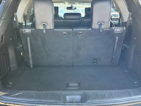 Used 2015 Nissan Pathfinder SL w/ SL Tech Package image 14